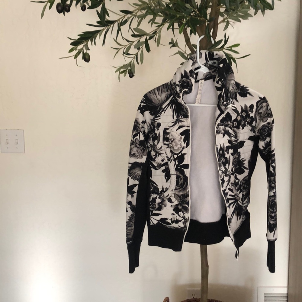 Floral Zip-up Lululemon Jacket